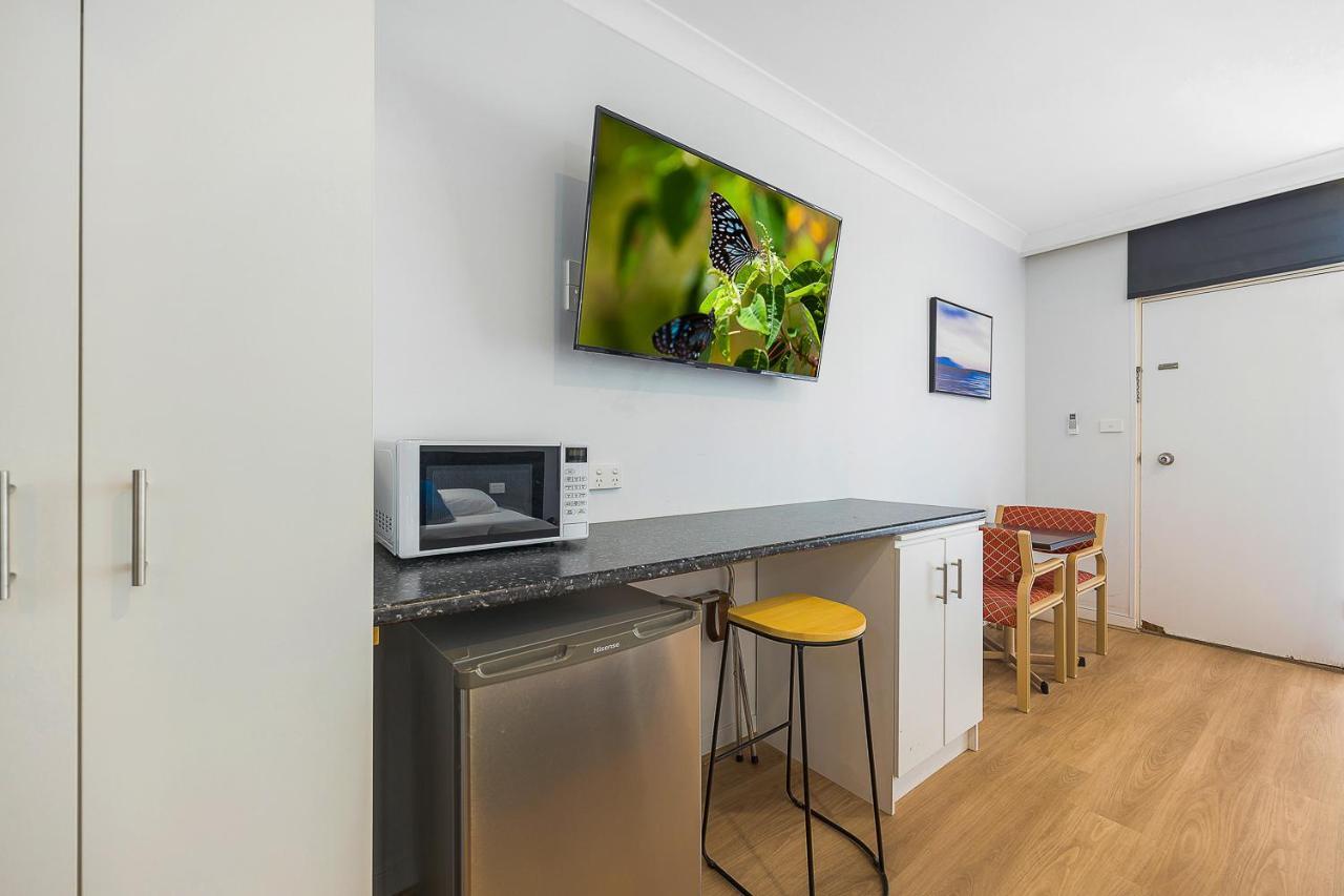 Plainsman Motel Forbes Bagian luar foto