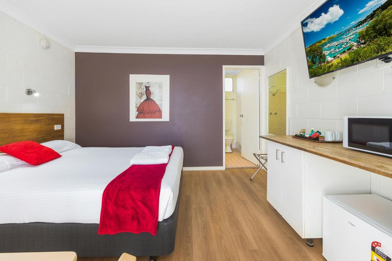 Plainsman Motel Forbes Bagian luar foto